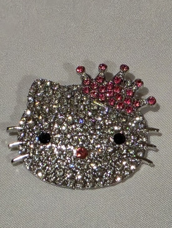 Hello Kitty Jewelry - Sparkling Sliver Hello Kitty Pink Crown Brooch - Pink & Silver Pin Accessory New